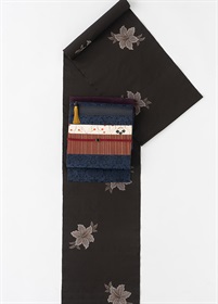 大島紬　泥染め　ウケユリ（ご予約受注品）