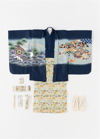 七五三　五歳用袴フルセット　紺　鷹　波（お取り寄せ品）