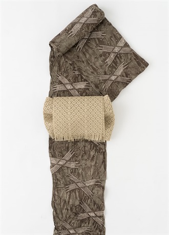 絞りゆかた　露芝文