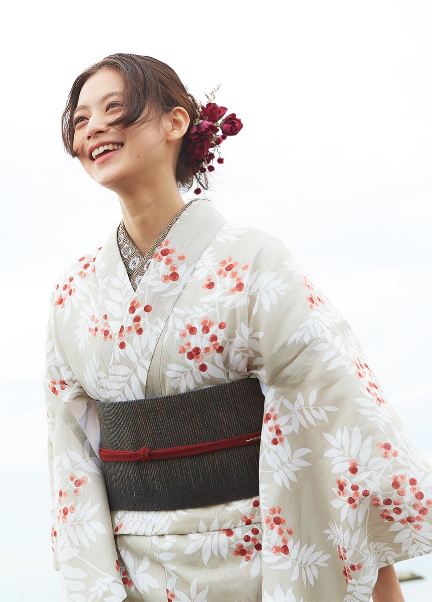 風花 赤い実はじける