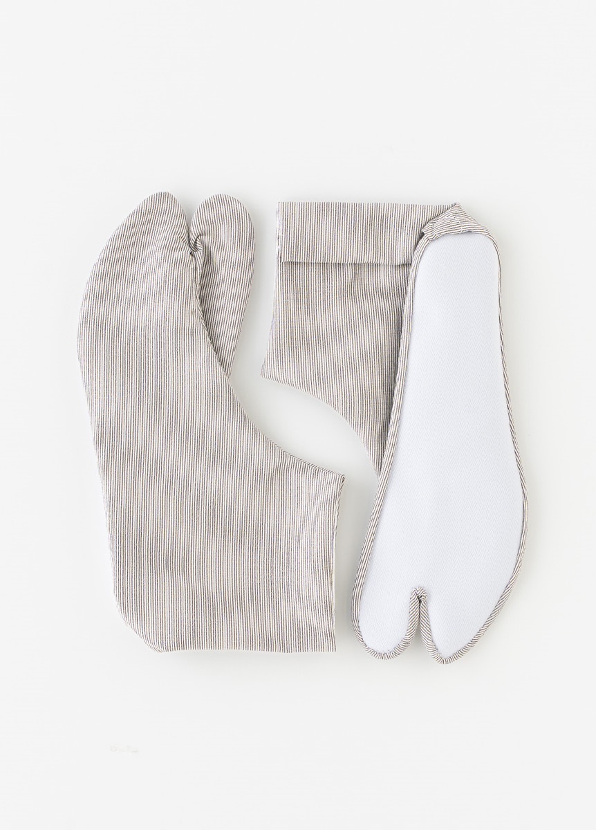 アウトラスト足袋