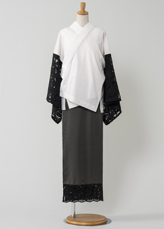 ラマージュ　レースの襦袢・墨黒
