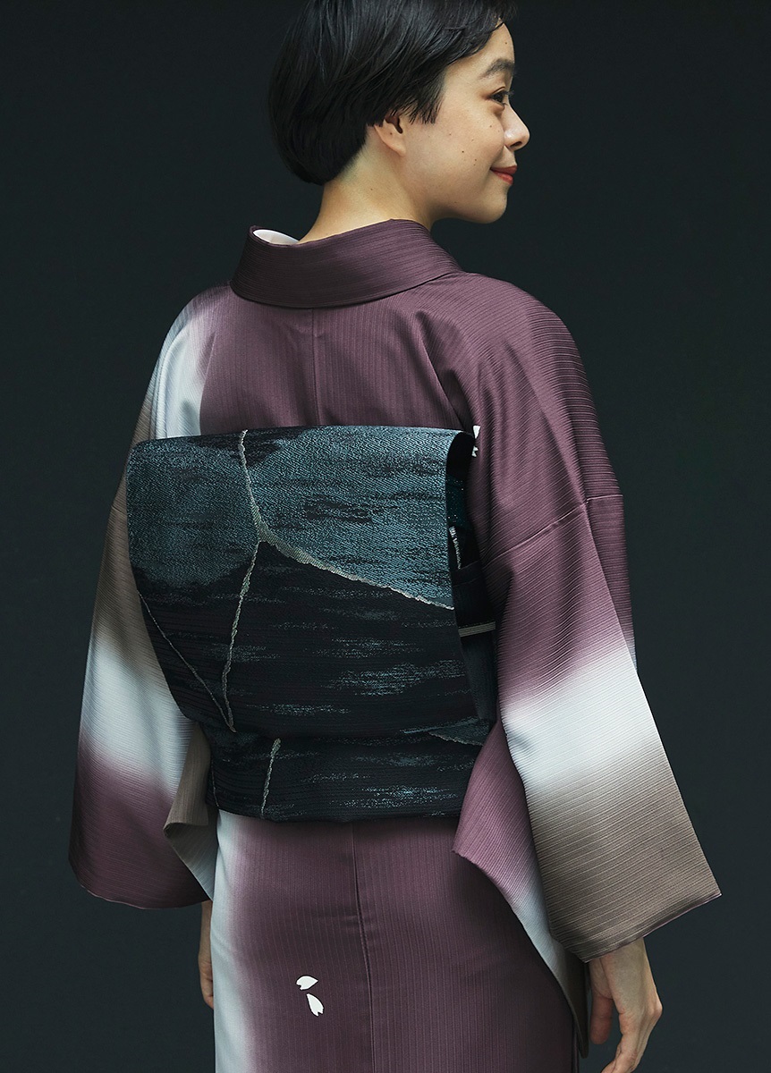 西陣八寸名古屋帯　光の道　黒緑色