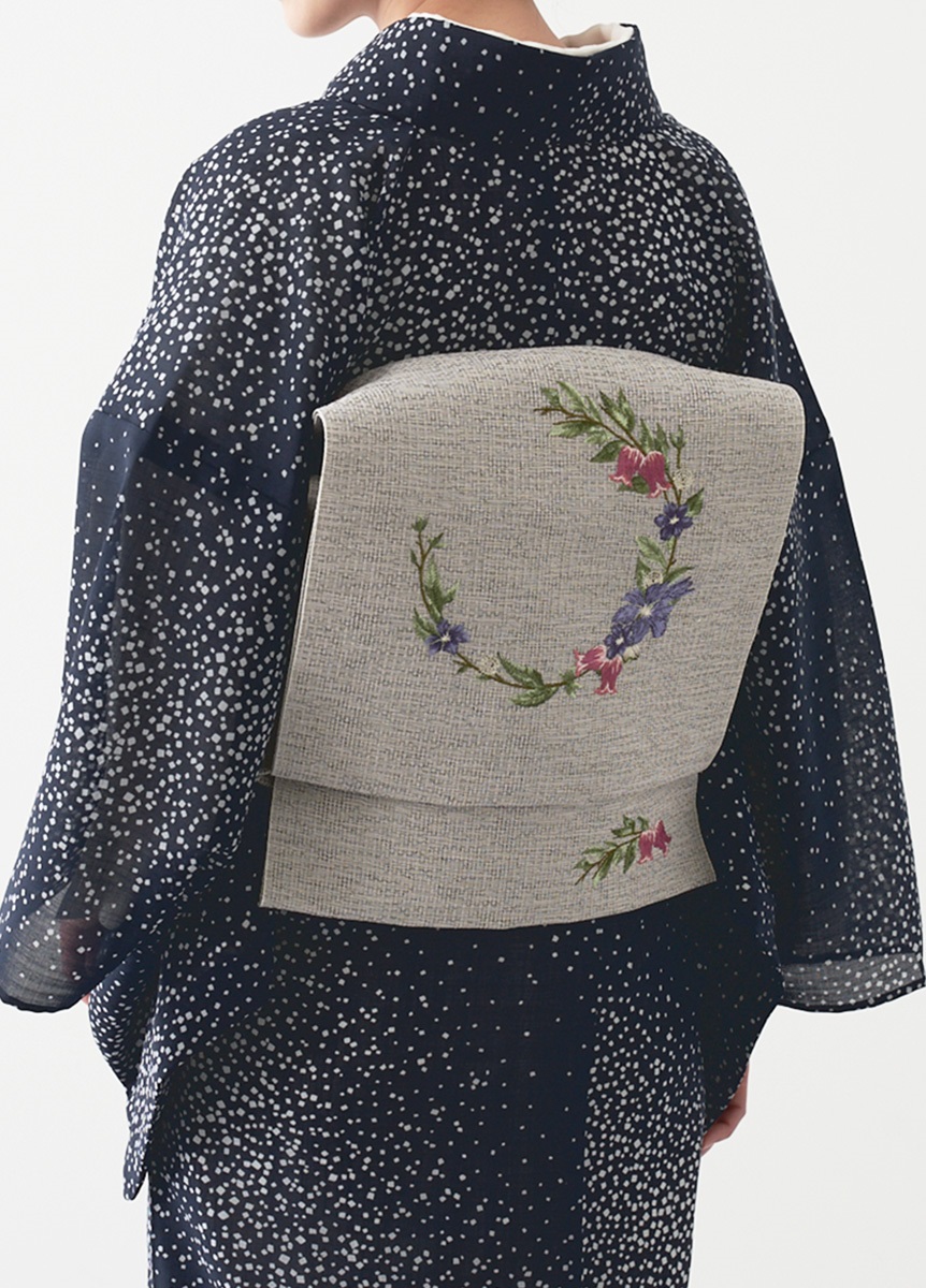 麻八寸　刺繍　クレマチスリース