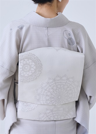 京袋帯　華紋レース