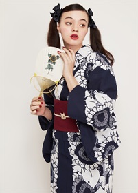 中原淳一×きものやまと　丸亀うちわ小判型　ひまわり