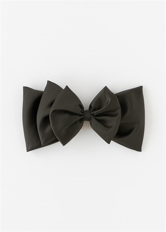 髪飾り　大きなリボン　ブラック
