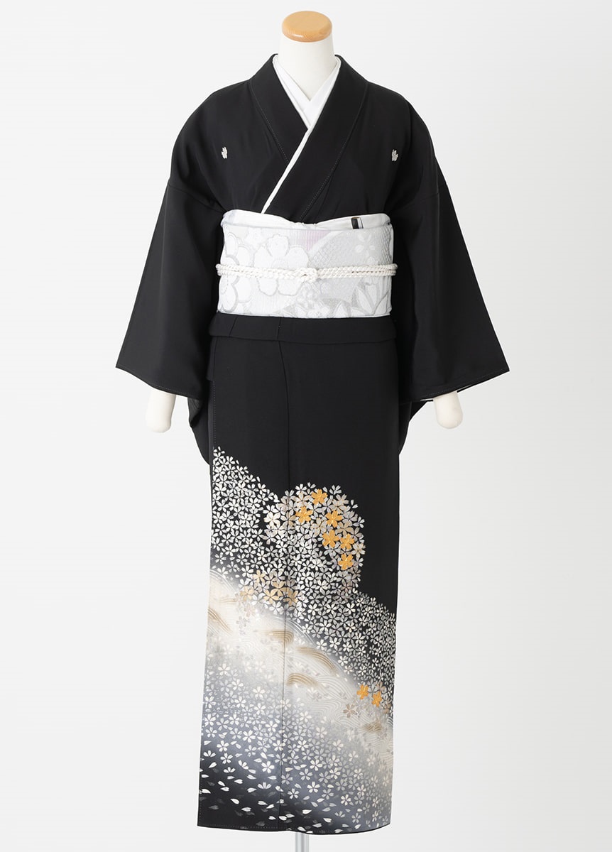 黒留袖一式レンタル　金彩・銀小桜　L
