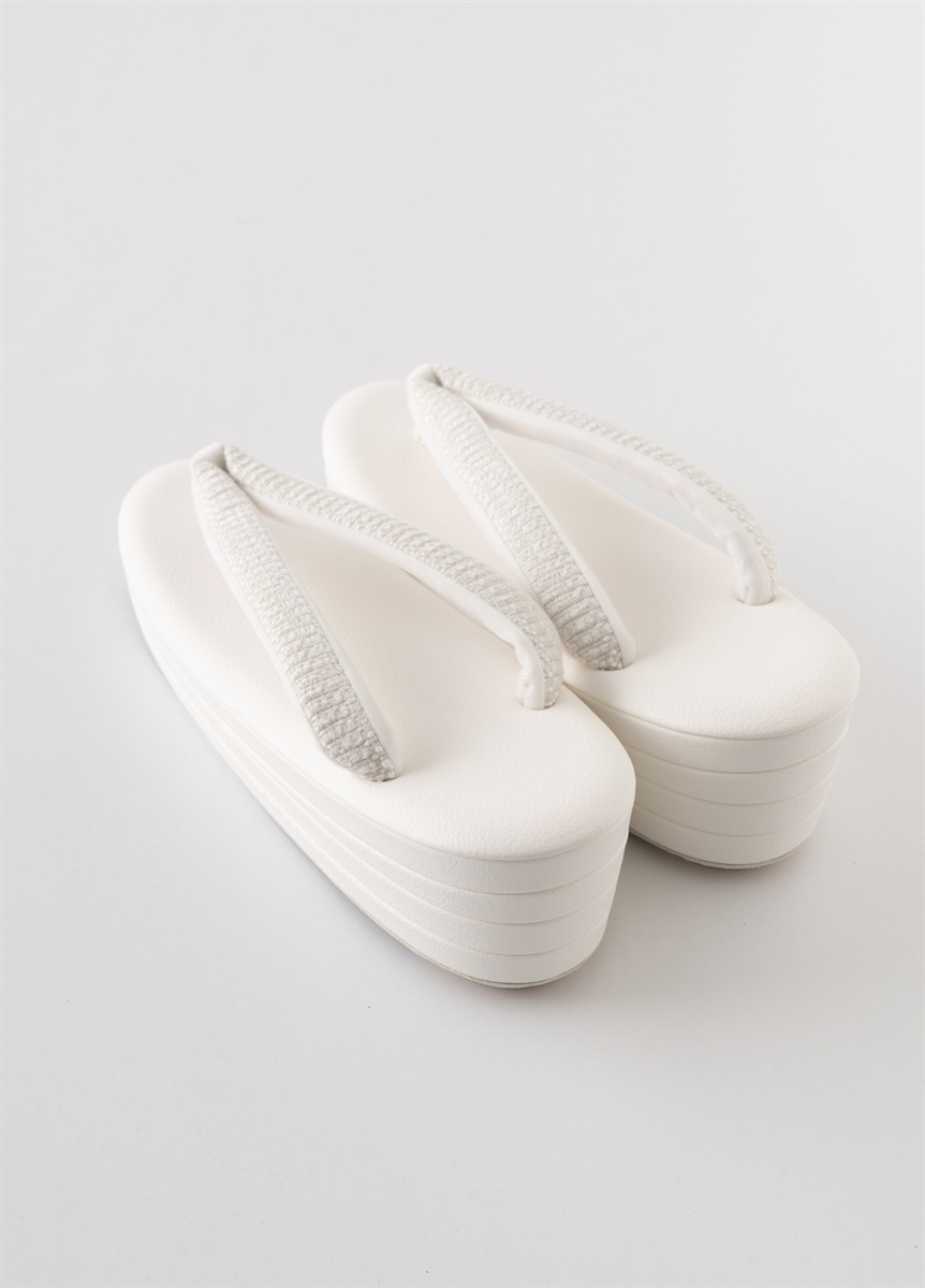 草履(厚底)バックセット パール レース [オフホワイト] Amazon | 草履