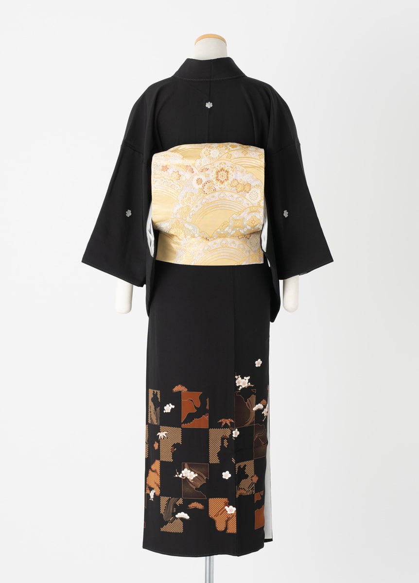 26年1月中旬～2月上旬 貸出不可】黒留袖一式レンタル 小四角市松 L