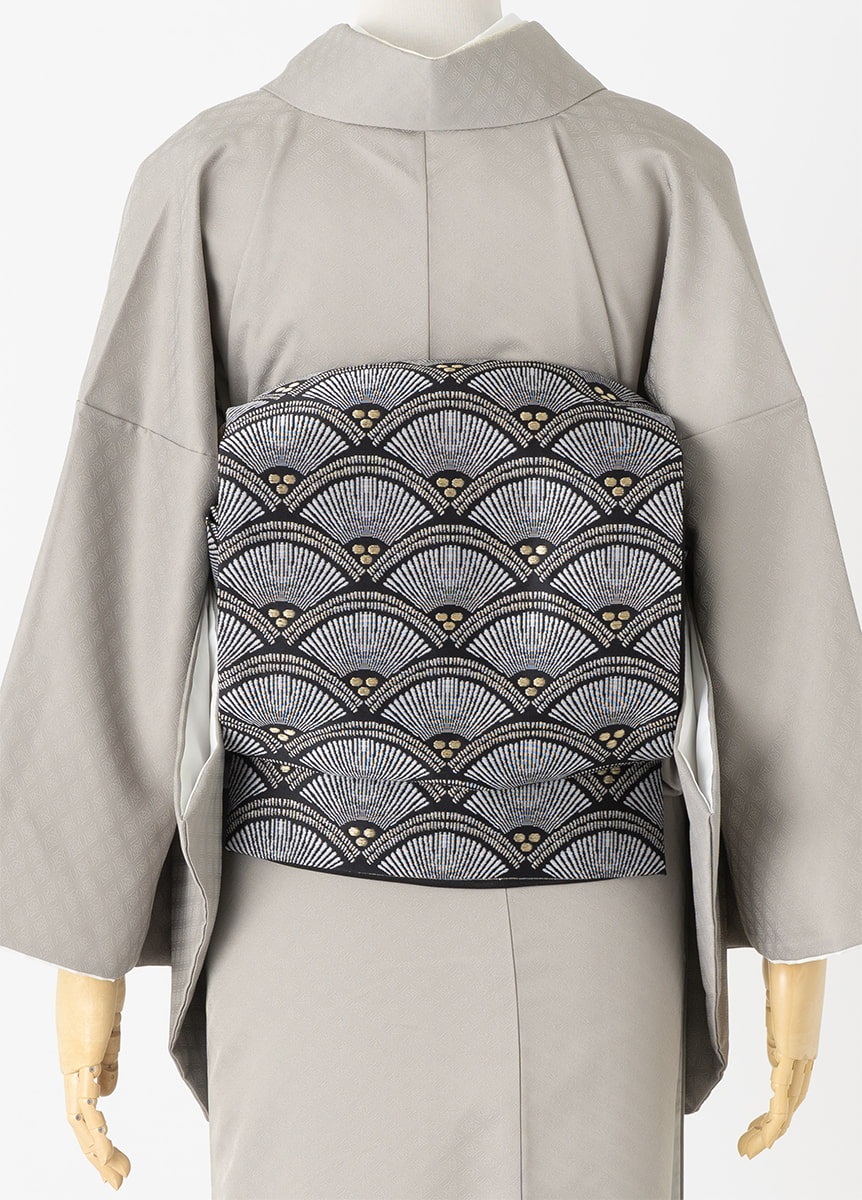 付下げ訪問着レンタル 更紗花冠 石色【松風 漆黒 スタイル