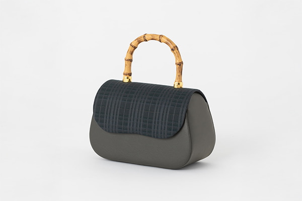 竹手ハンドバッグ（かぶせにあまり布）