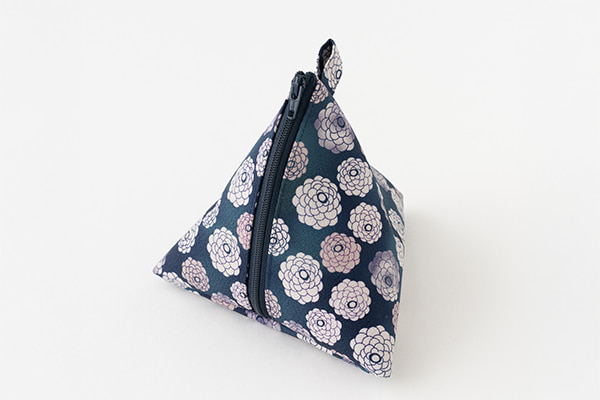 さんかくポーチ（大）