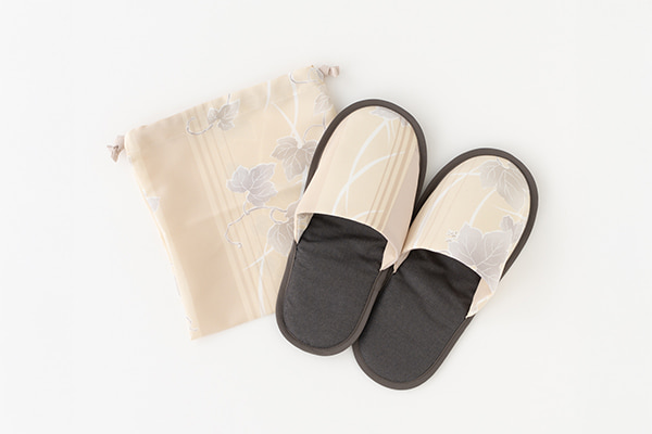 携帯用スリッパ（袋付）