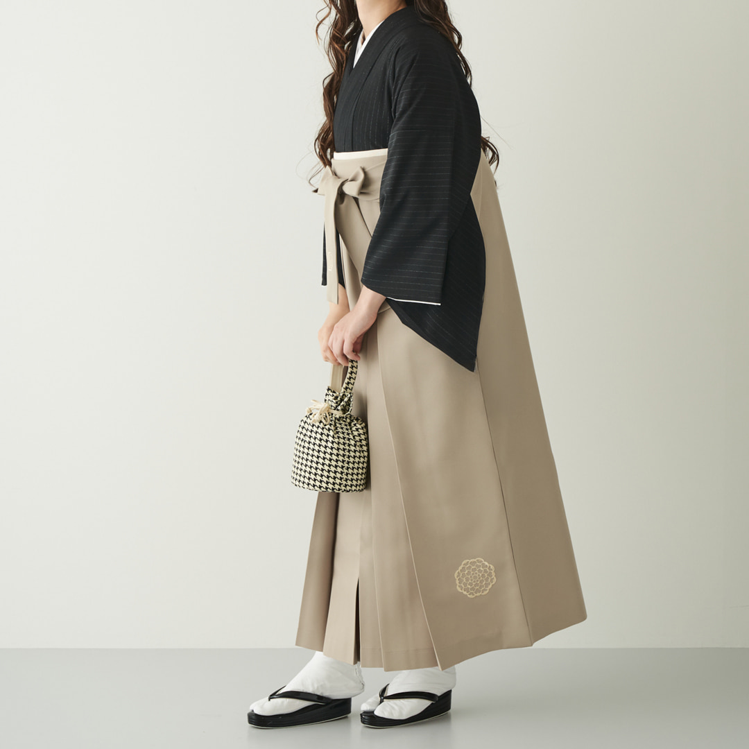 「色無地や訪問着」×袴