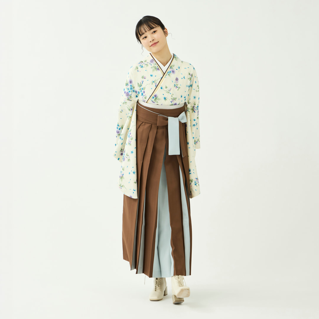 袴レンタルセット「春晴花」あざみとブルースター・鳥の子色＆無地袴・憲法茶