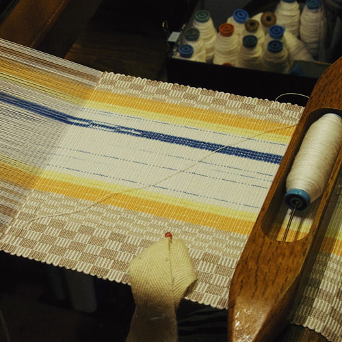 “ミンサー帯コンクール出展「100本のミンサー帯」入荷。5/2(土)10時販売開始。