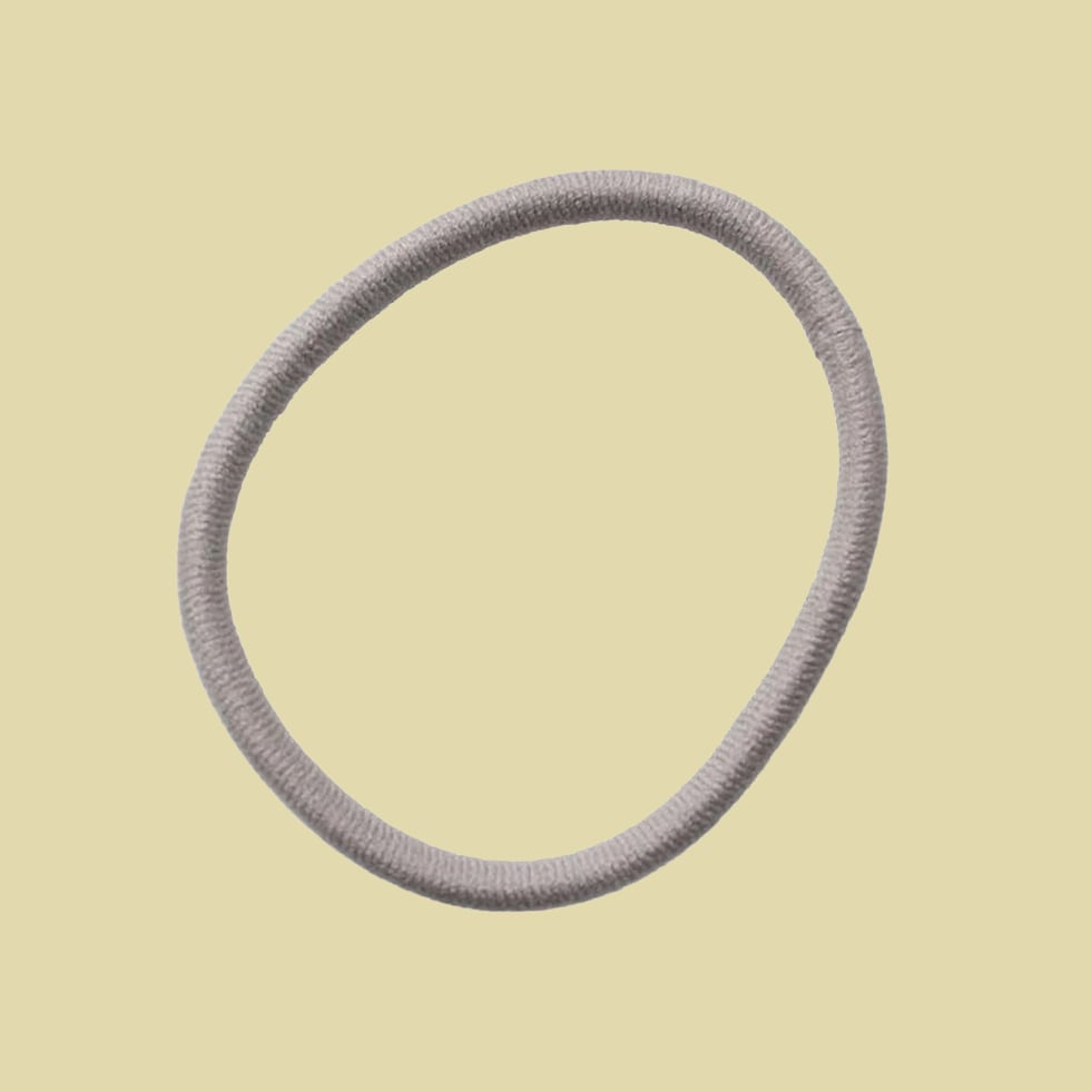 ヘアゴム（輪ゴム）：１点（任意）